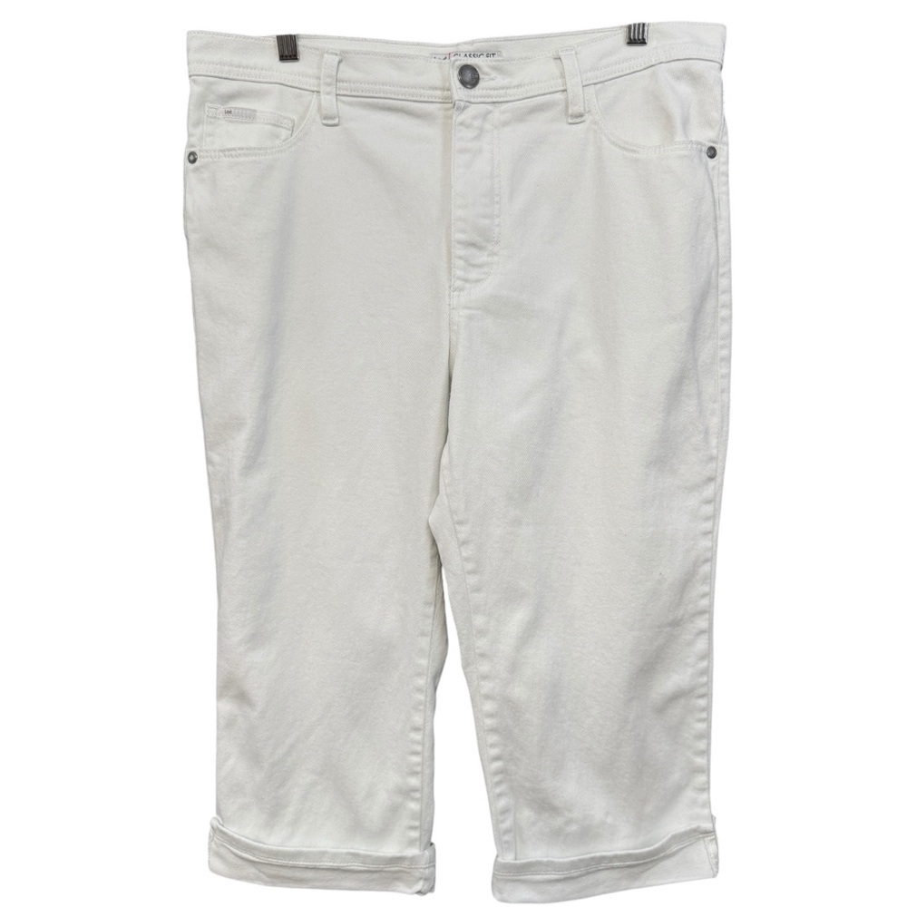 Lee Classic Fit White Capri Jeans At The Waist - Women’s 16